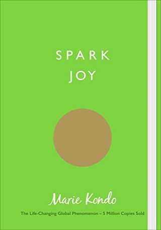 Spark Joy: מדריך מאויר לאמנות הסדר היפנית