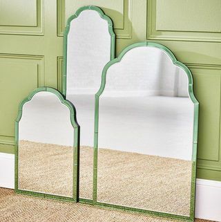 מראת קיר מזכוכית ירוקה אורורה