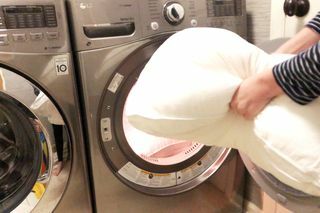 איך לשטוף כריות
