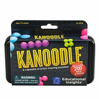 משחק פאזל תלת-ממדי של Kanoodle