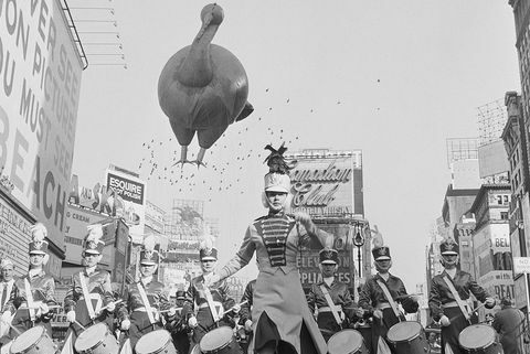 להקה ובלון הודו במצעד חג ההודיה של מייסי ב-1959