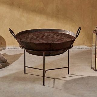 Reclaimed Iron Kadai With Grill